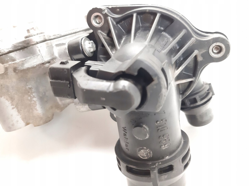 Купить 2004 bmw 3 e46 насос воды 7515776