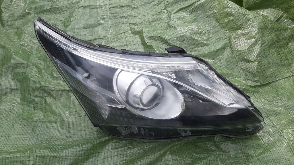 фото №8, Лампа правый перед toyota avensis iii t27 lift