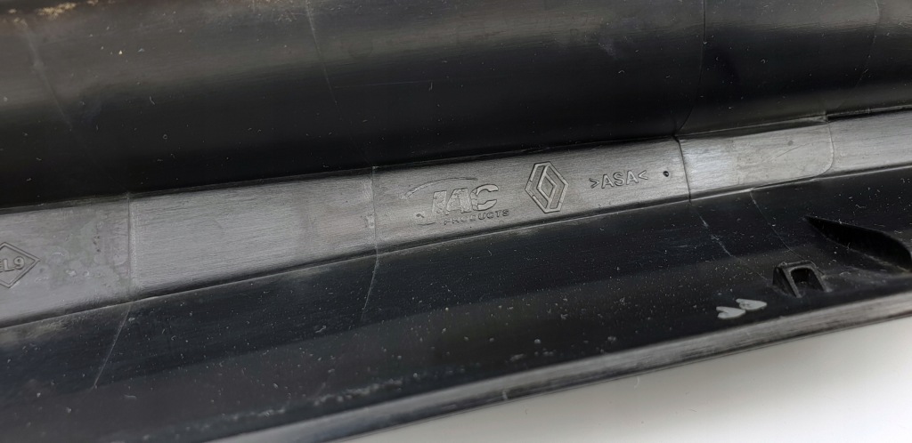 Renault clio 3 3 grandtour універсал накладка заглушка рейлінг правий перед Київ