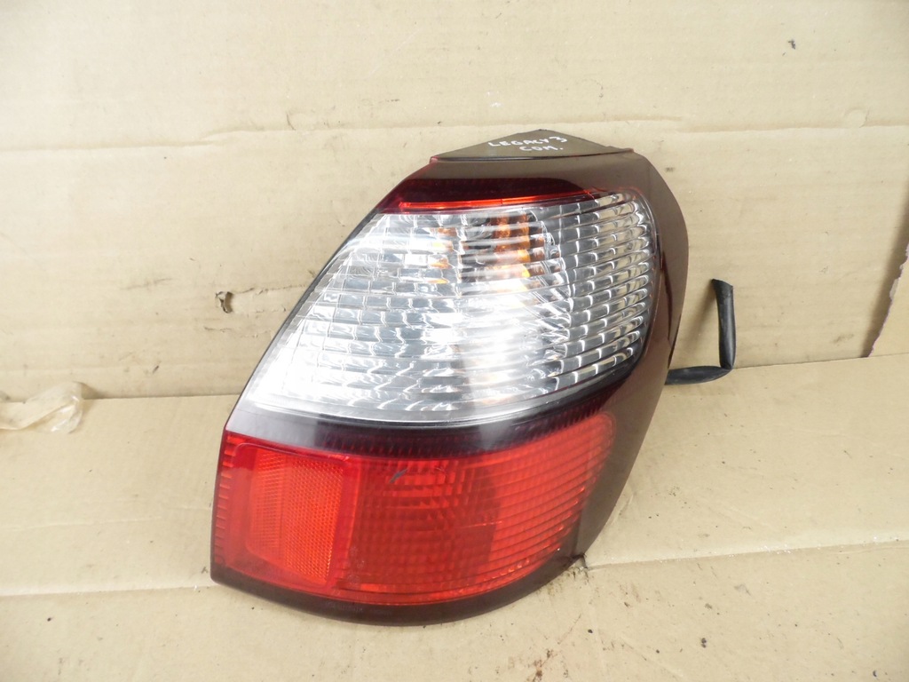 фото №1, Subaru legacy iii лампа задня права combi