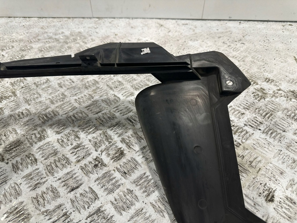 Канал воздуха chevrolet corvette c8 23428552 в Украине