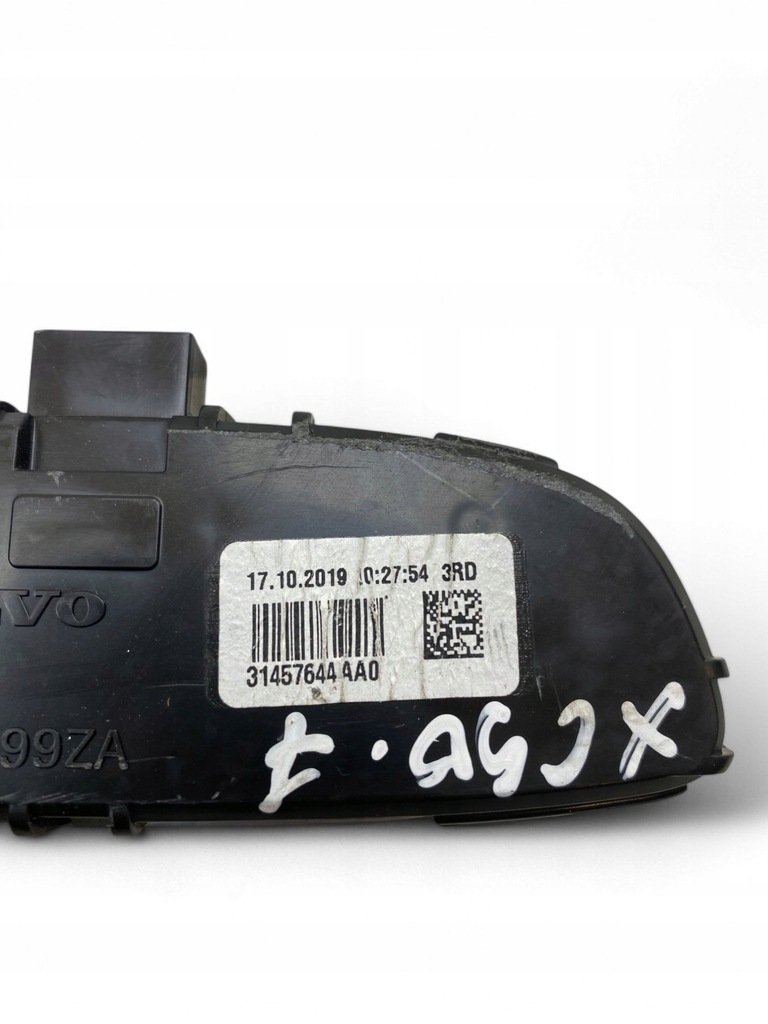 фото №7, Volvo xc90 2022 лампа потолочный задняя 31457644