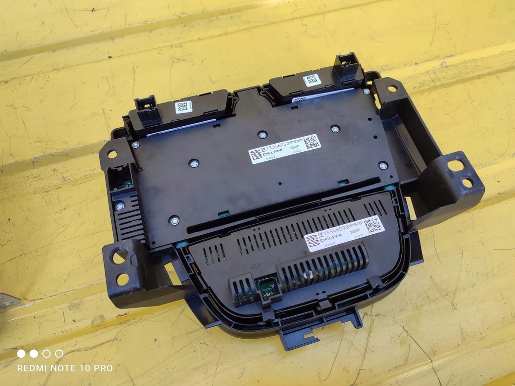 фото №3, Opel astra iv j радіо панель