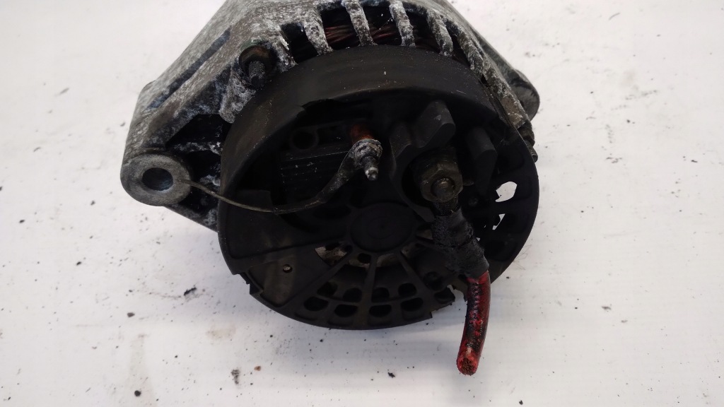 Alfa romeo 159 1.9 jtd генератор 111885 Доставка