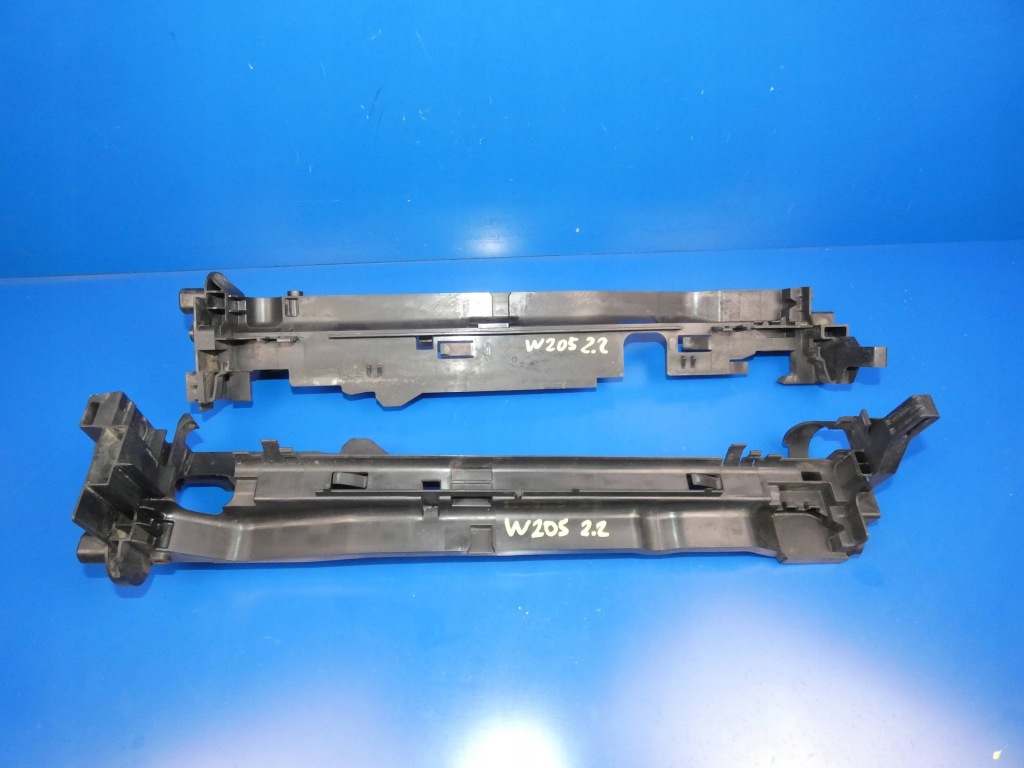 Купити Mercedes c-klasa w205 кронштейн радіатора праве a0995042218