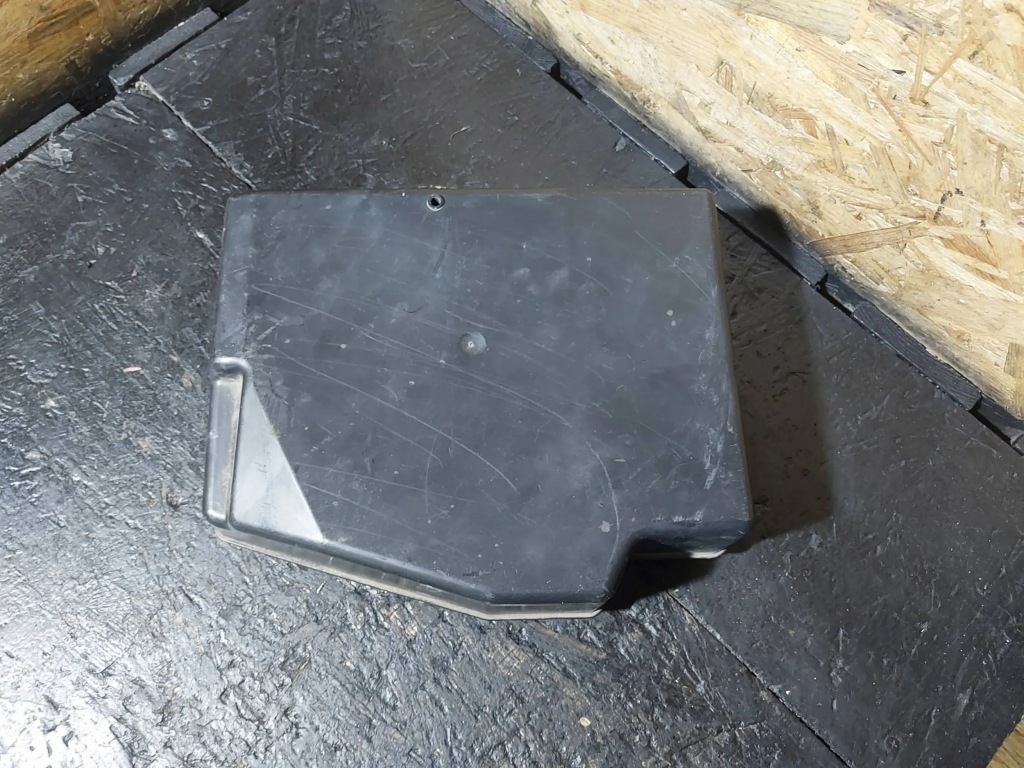 фото №13, Основа / корпус акумулятор bmw 3 e36 8361676 61218361676