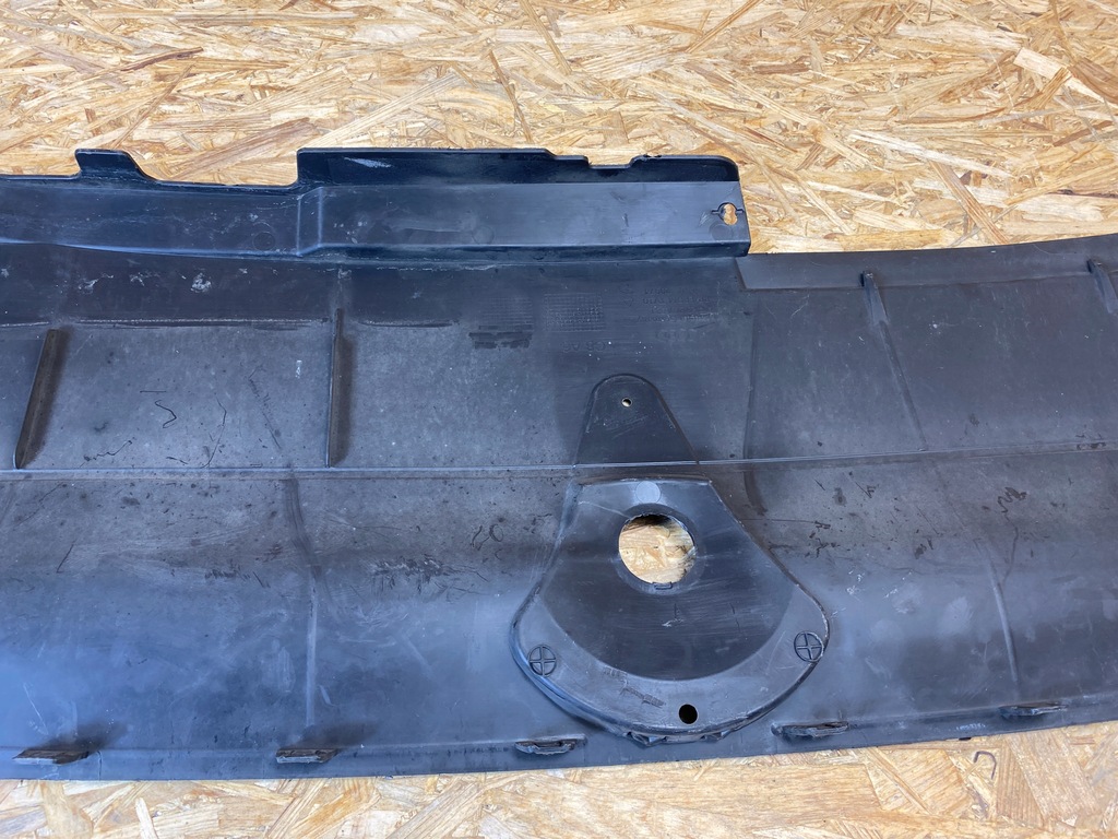 фото №12, Накладка захист поперечина передній audi a6 c8 4k0807081 2018-