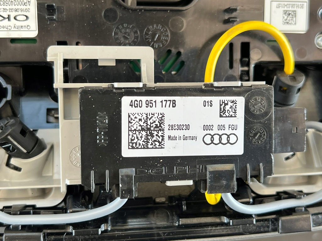 фото №9, Audi a6 c7 лампа потолочный 4g0947135b