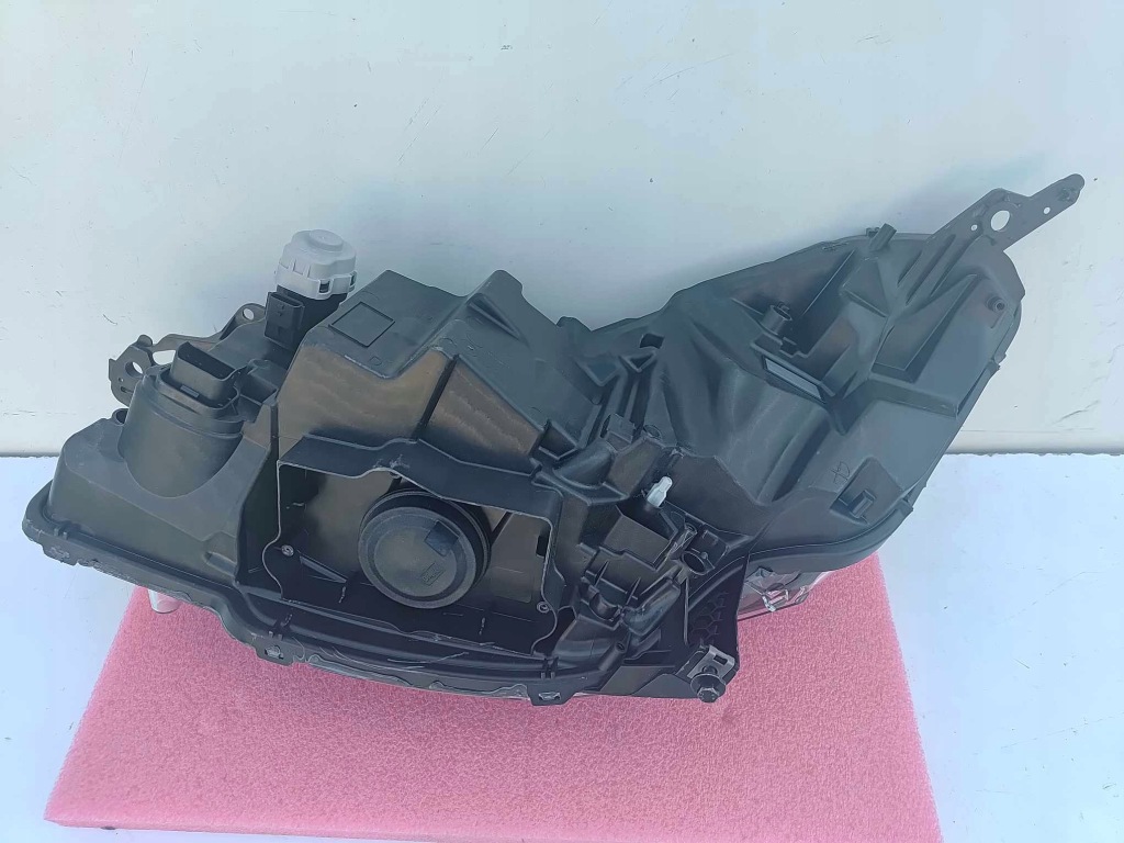 Купить Peugeot 508 1 рестайлинг  фара правая перед передняя full led 3674