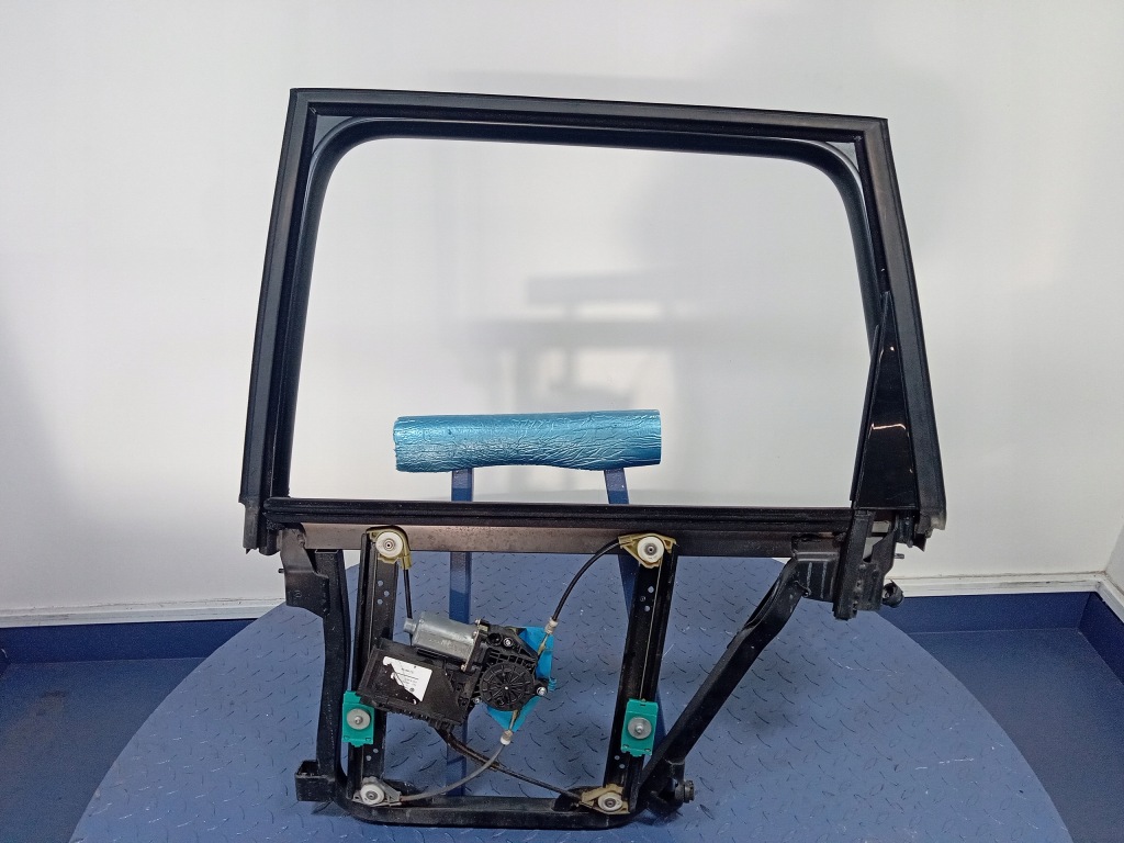 фото №1, Porsche cayenne i підйомник скло задня лівий