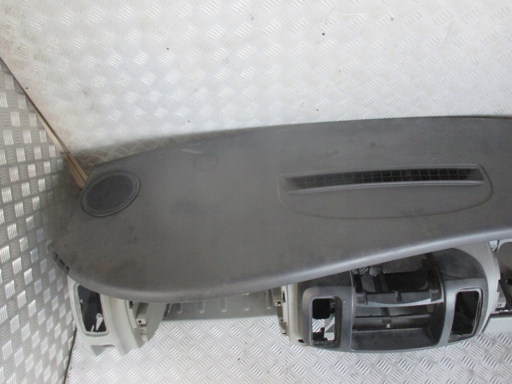 фото №7, Панель приладів консоль renault trafic ii lift 06-14r