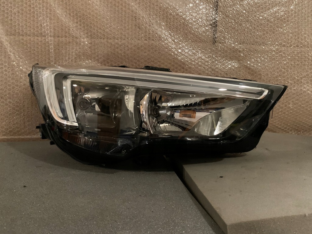 фото №1, Opel crossland права лампа передня звичайна + led