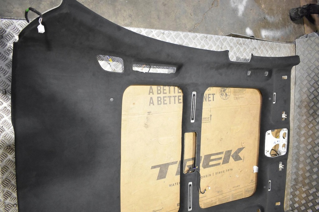 фото №12, Idealna потолок kpl.+ стойки mercedes w223 long alcantara burmester 4d 1