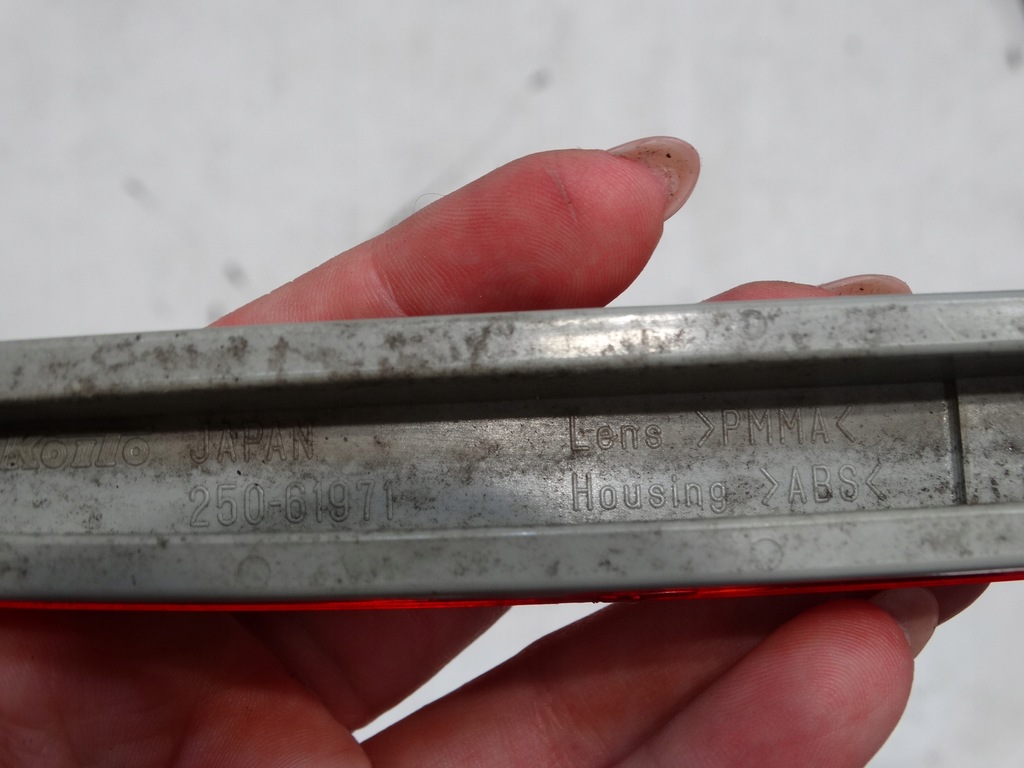 фото №8, Відбивач бампера правий задня mazda 6 koito 250-61971