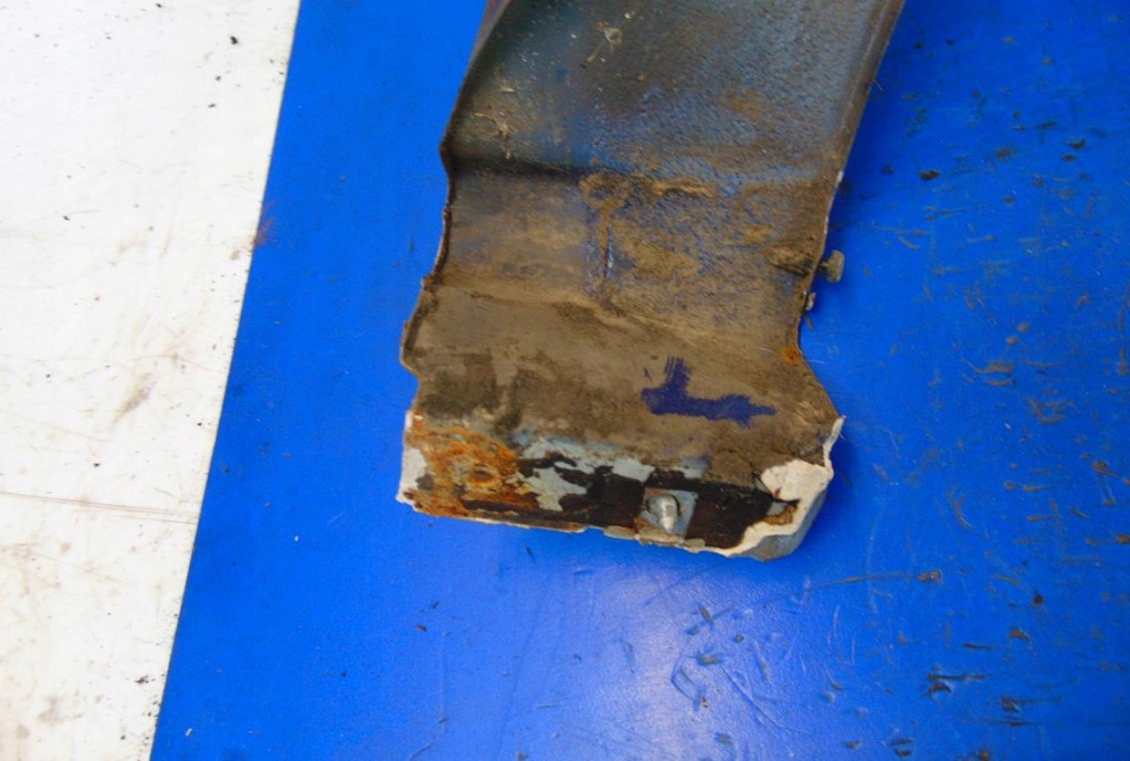 Купить Dacia logan крыло  левое  лак ov61a состояние видимый на фото