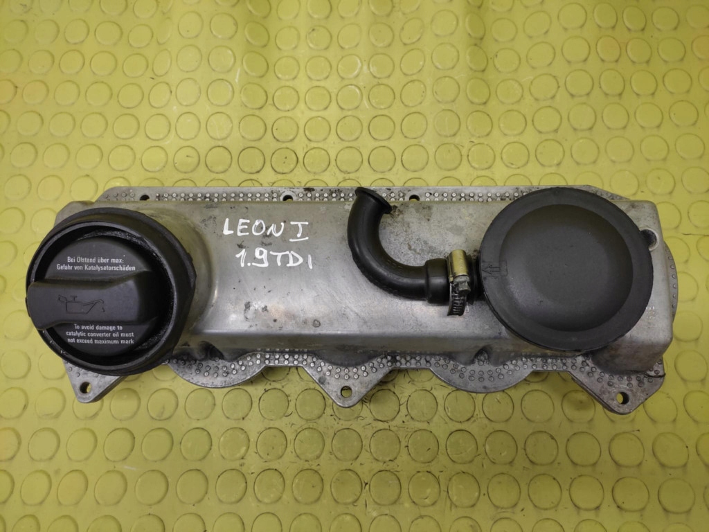 фото №1, Seat leon i 1.9 tdi крышка клапанов 038103469