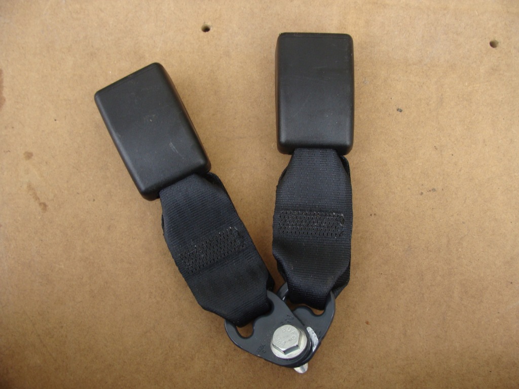 фото №1, Кліпса вставка сидіння сидіння права задня dacia sandero ii hb lift