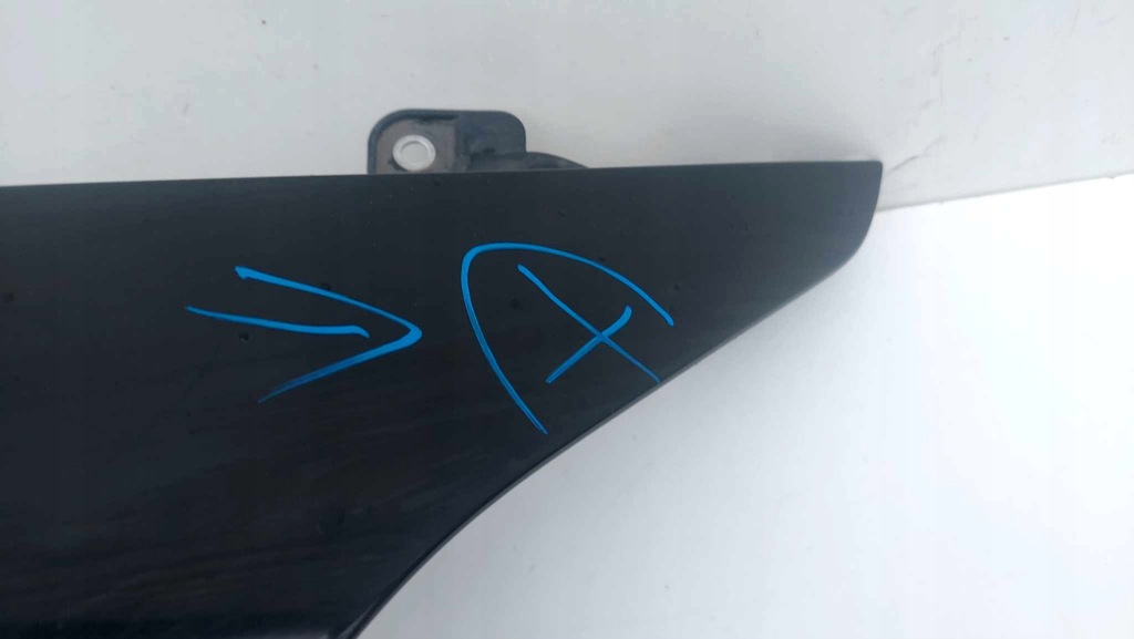 фото №11, Porsche taycan 9j1 крила правий перед передній 1891