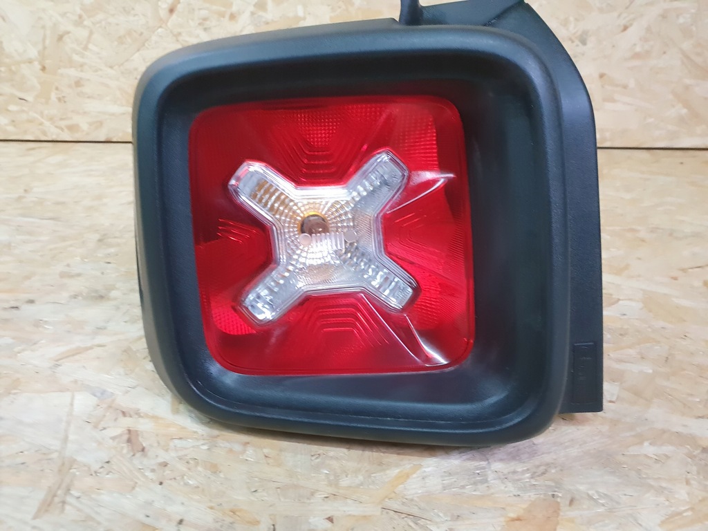 фото №4, Jeep renegade lift лампа левый задняя 52109469