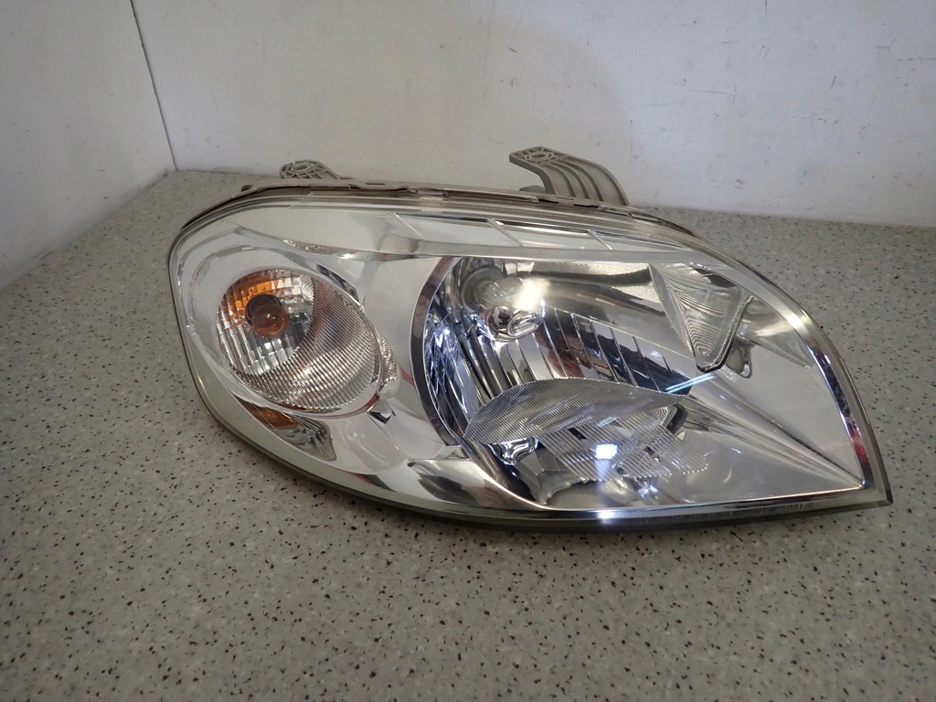 фото №1, Chevrolet aveo t250 sedan 4d 07- фара передний правый