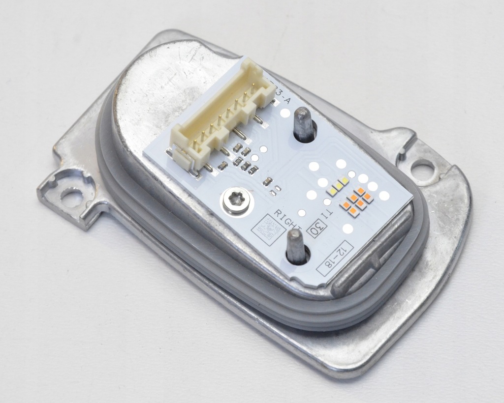 фото №6, Модуль денні led drl правий audi a3 s3 8v0998474a