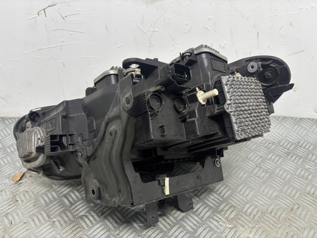 Лампа правий перед передні full led європа bmw x1 f48 7193708 Недорого