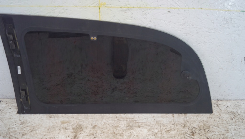 фото №8, Стекло правый задняя chrysler town & country