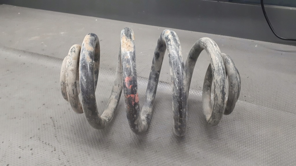 фото №1, Пружина задняя bmw e36 1.6 16.9mm