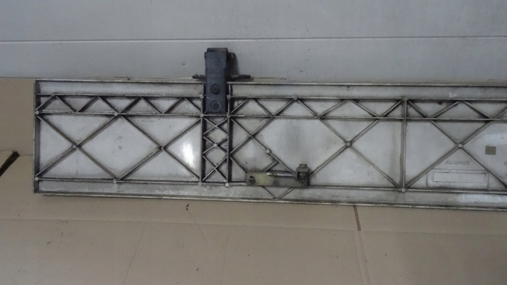 Daf 75cf решітка радіатора молдинг капот в Україні