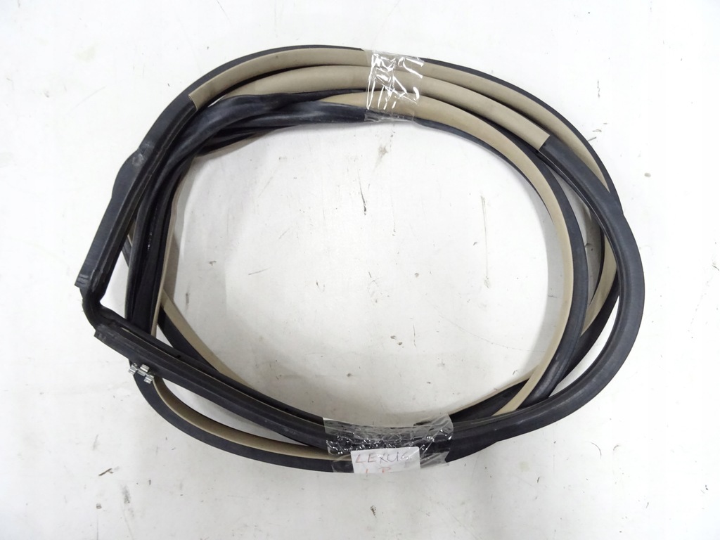 фото №1, Lexus rx400 прокладка дверь левый перед