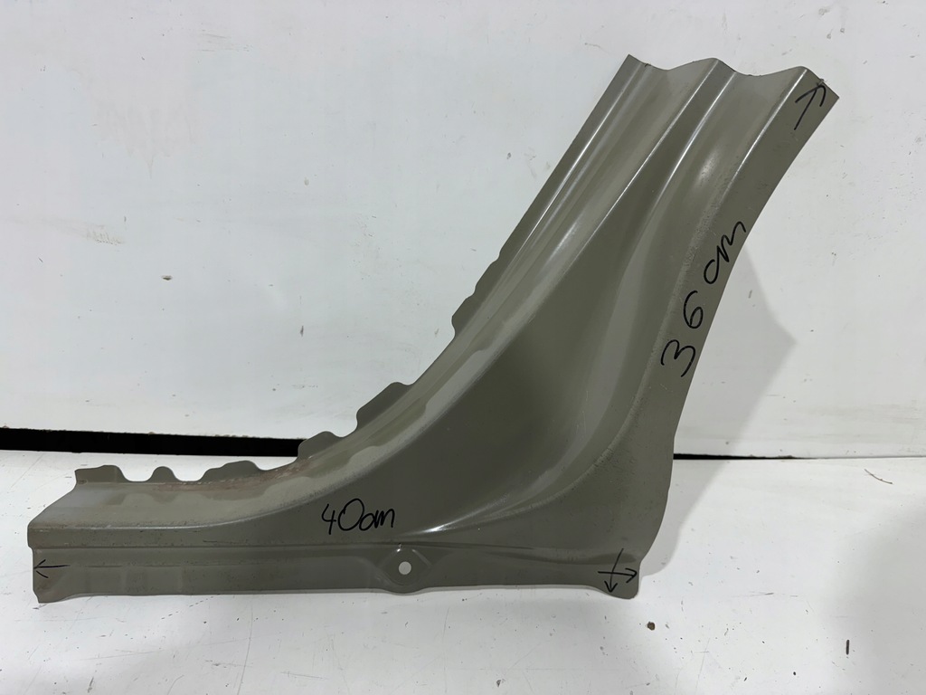 фото №1, Toyota yaris cross лівий поріг крила задній задня перехід ванна оригінал!