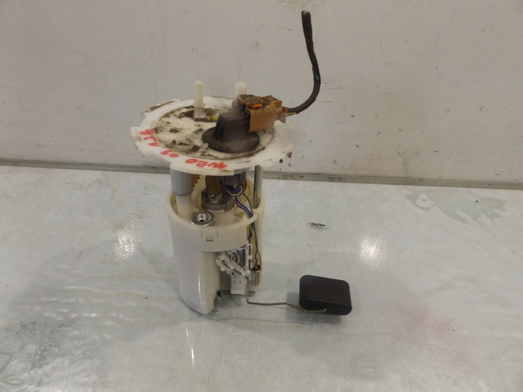 фото №1, Aveo t250 1,2 помпа топлива поплавок 96802754