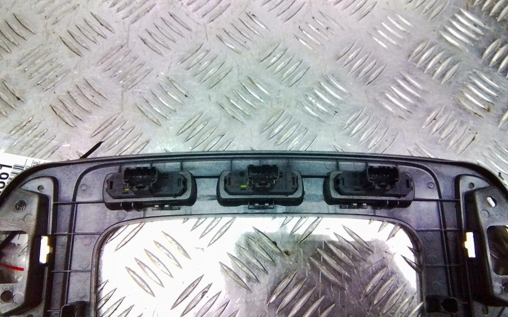 фото №5, Панель обдув рамка радио mk4 7s7t18c612af