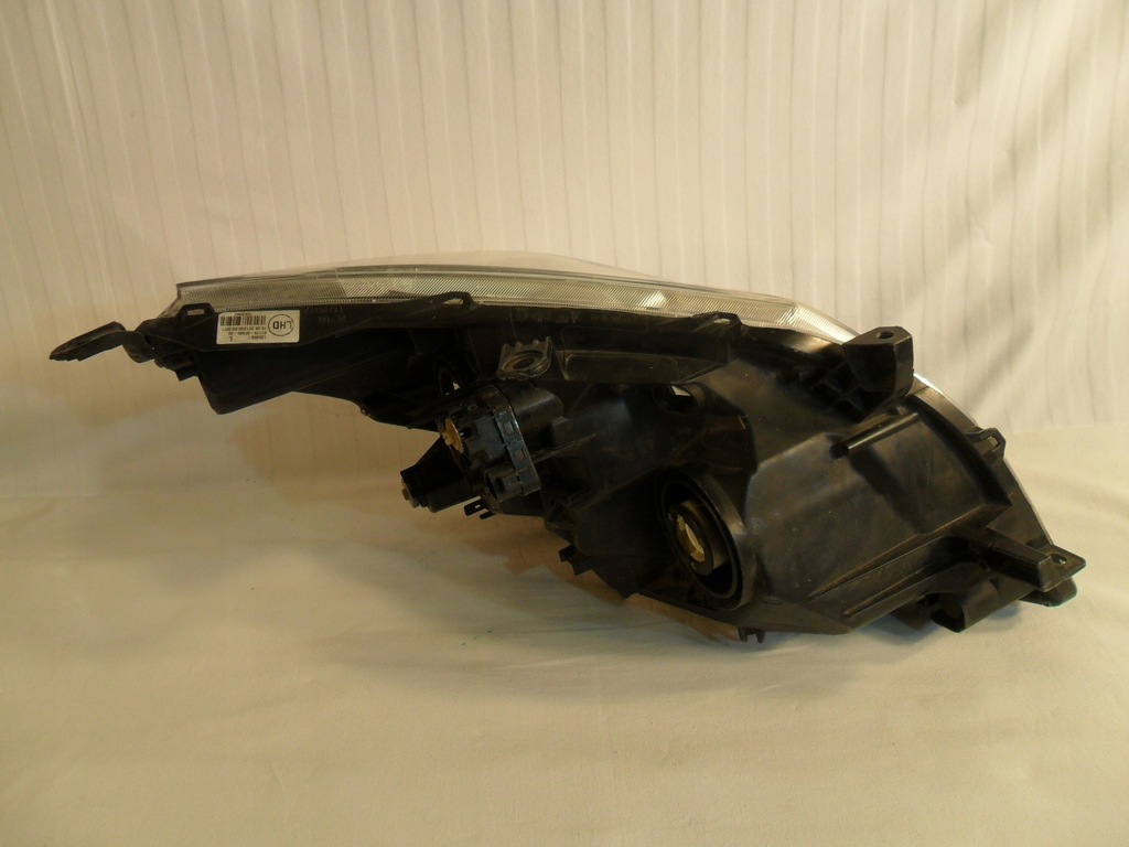 фото №10, Лампа левый перед eu 81170-0f090 toyota verso 2009-