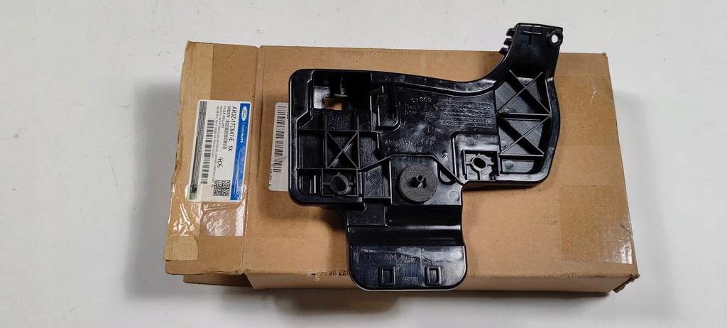 фото №6, Направляющая кронштейн бампер задняя l ford mustang 10-2012