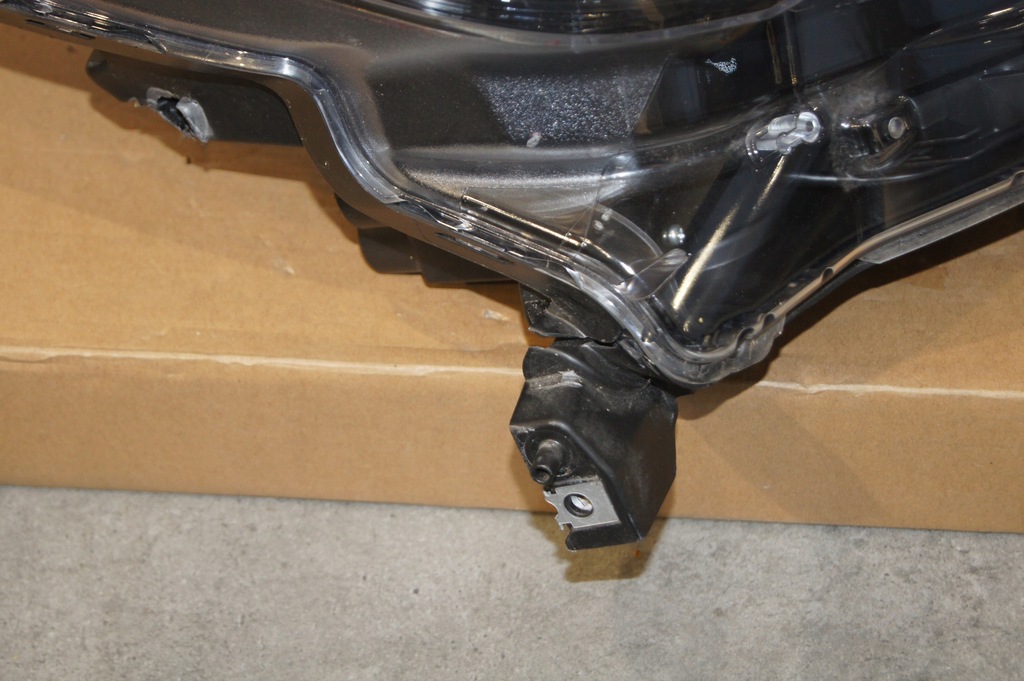 фото №10, Лампа nissan leaf ii права звичайна лінза h11+hb3+led europa