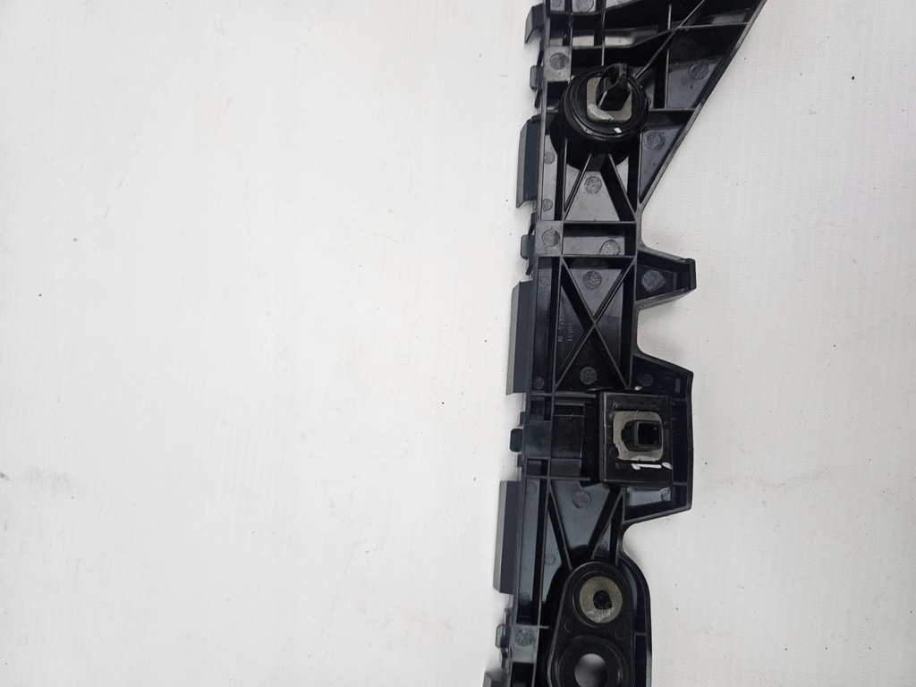 фото №11, Mazda 3 bm iii 2013 - 2019 напрямна кронштейн бампера задня правий bjt6502h1