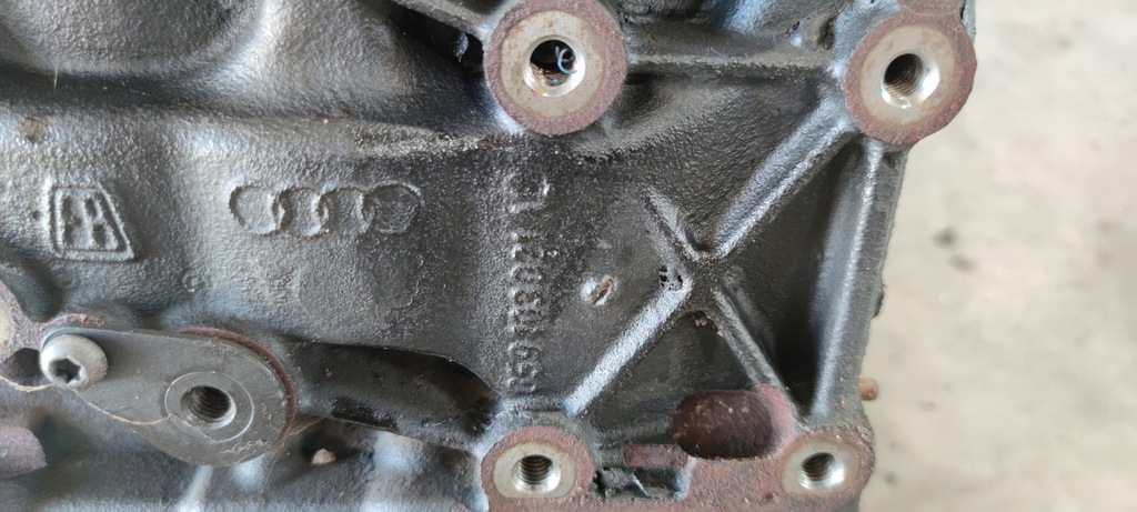 фото №9, Блок двигателя audi a4 a6 2.7 tdi bpp 059103021al