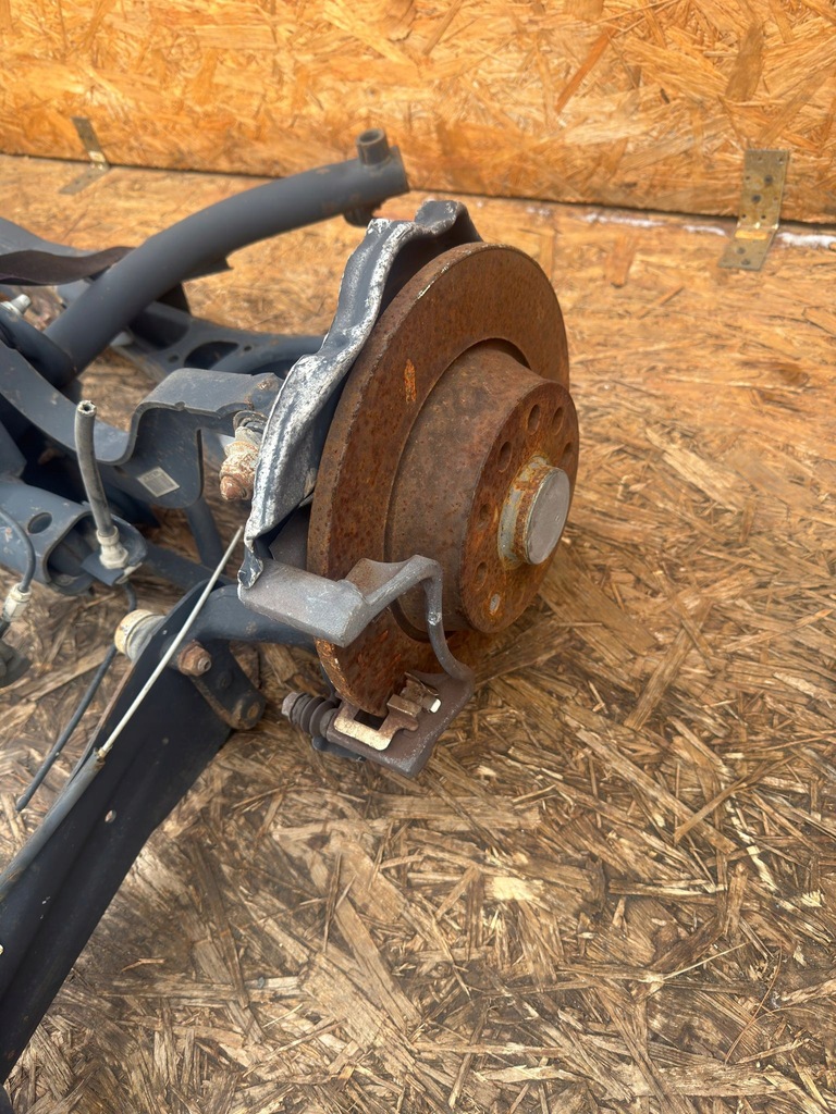 фото №7, Підвіска задня oś задня підрамник поворотний кулак vw golf v 5 leon ii jan poznań