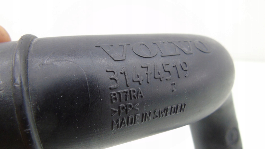 фото №5, Volvo s60 iii v60 ii 2.0 t5 шланг воздуха труба 31474519