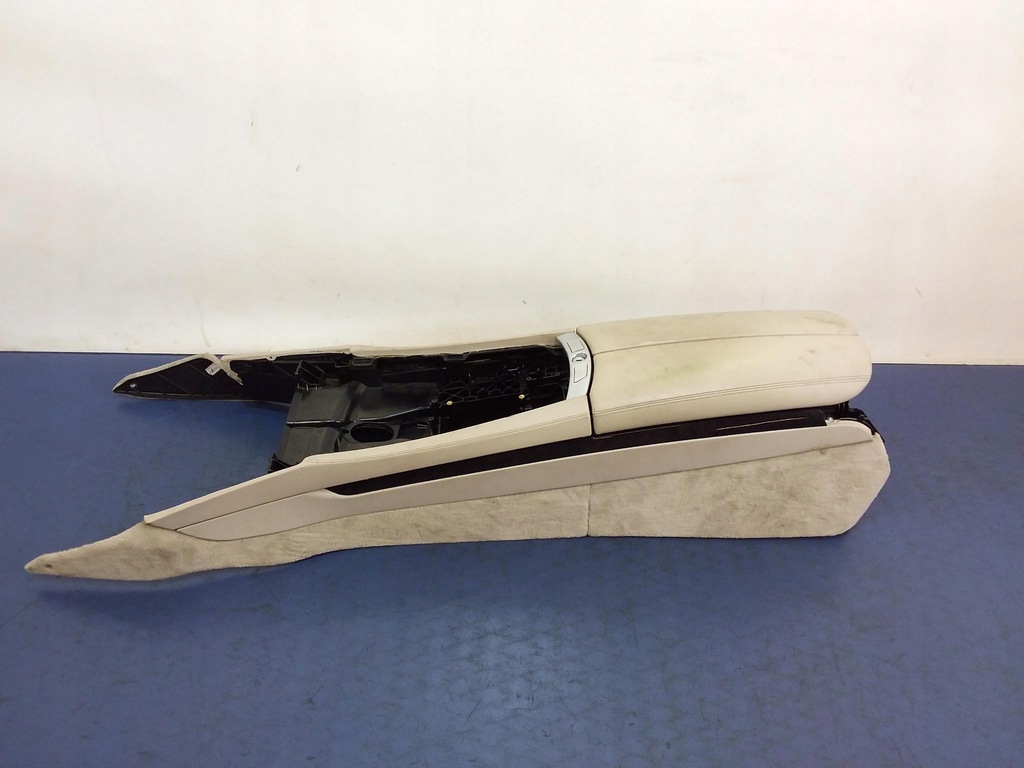 фото №4, Bmw 7 f02 туннель средний подлокотник 9112677