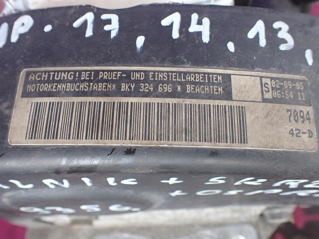 Vw polo iv 9n 1,4 bky 75km двигатель бензин test измерение сжатие с Разборки