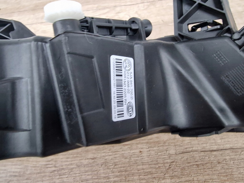 фото №3, Правий протитуманна фара hella новий skoda rapid lift 5ja