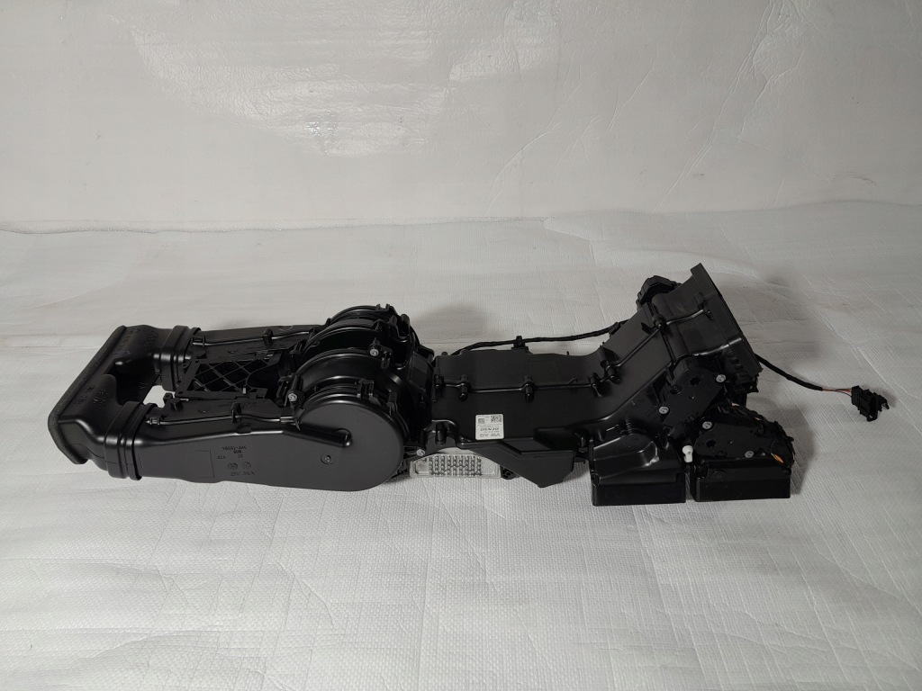 фото №1, Audi q8 4m отопитель задняя 4m0819351