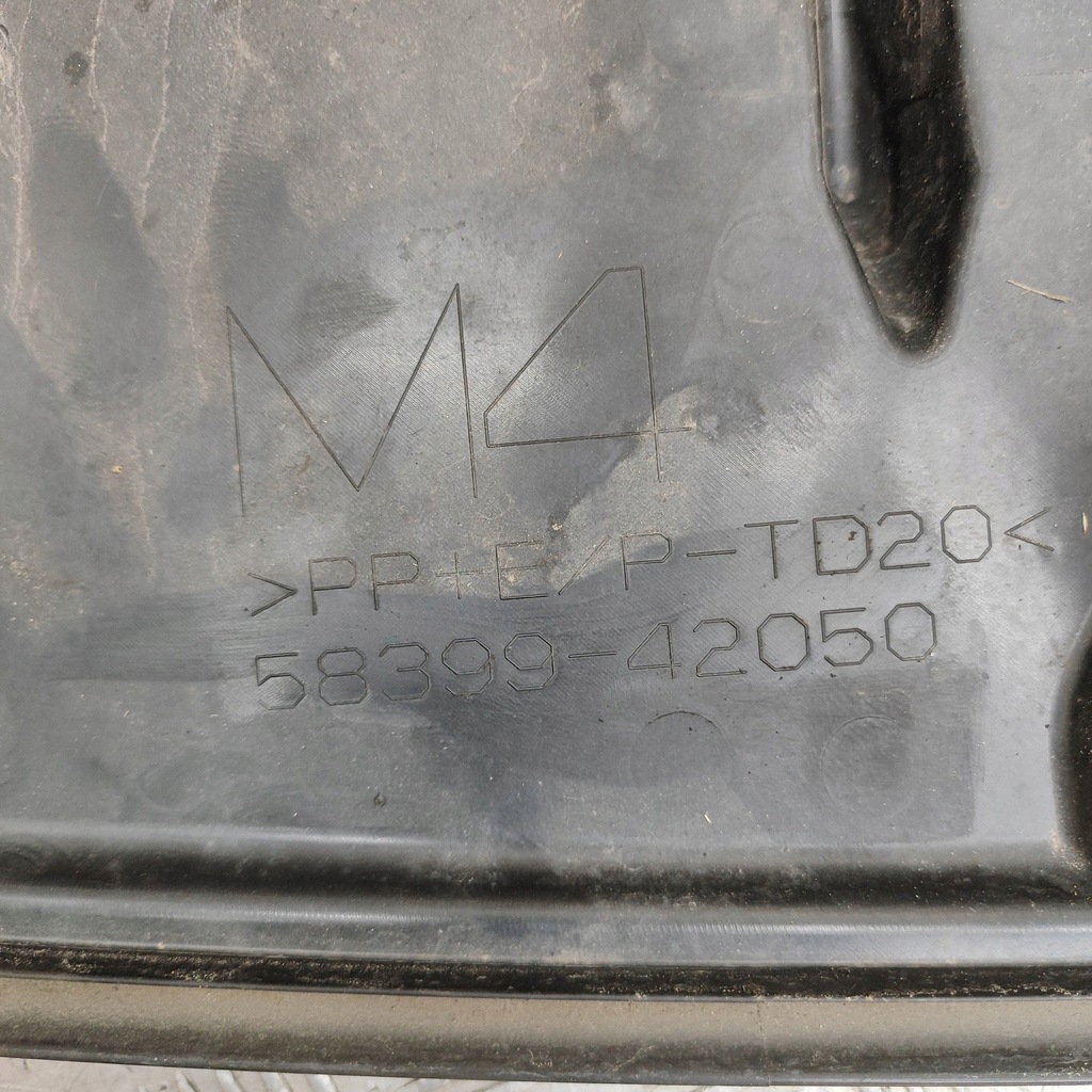 фото №7, Toyota bz4x 2024 задня сторона ліва мат багажника do кузов pickup