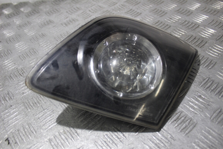 фото №1, Лампа права задня w кришка багажника mazda 3 i