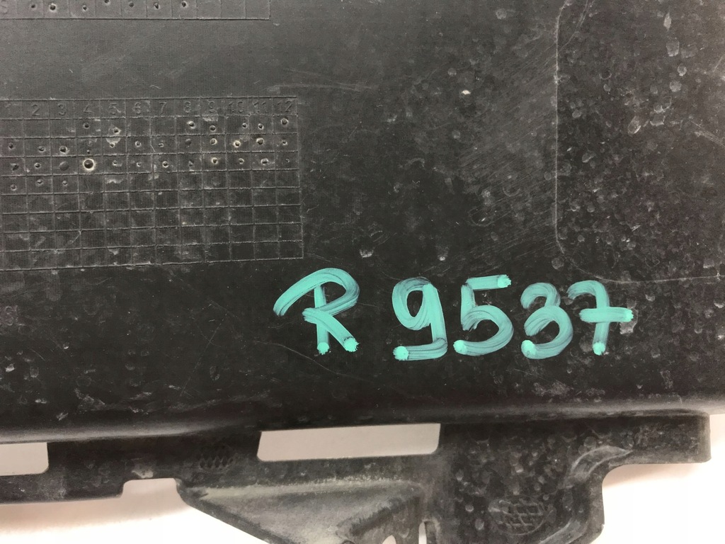 фото №9, Porsche macan решётка защита правая 95b121334d