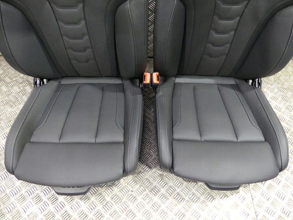 фото №7, Bmw 8 g15 individual обивка сиденья вентиляция подогрев заднее сиденье обшивки 41km