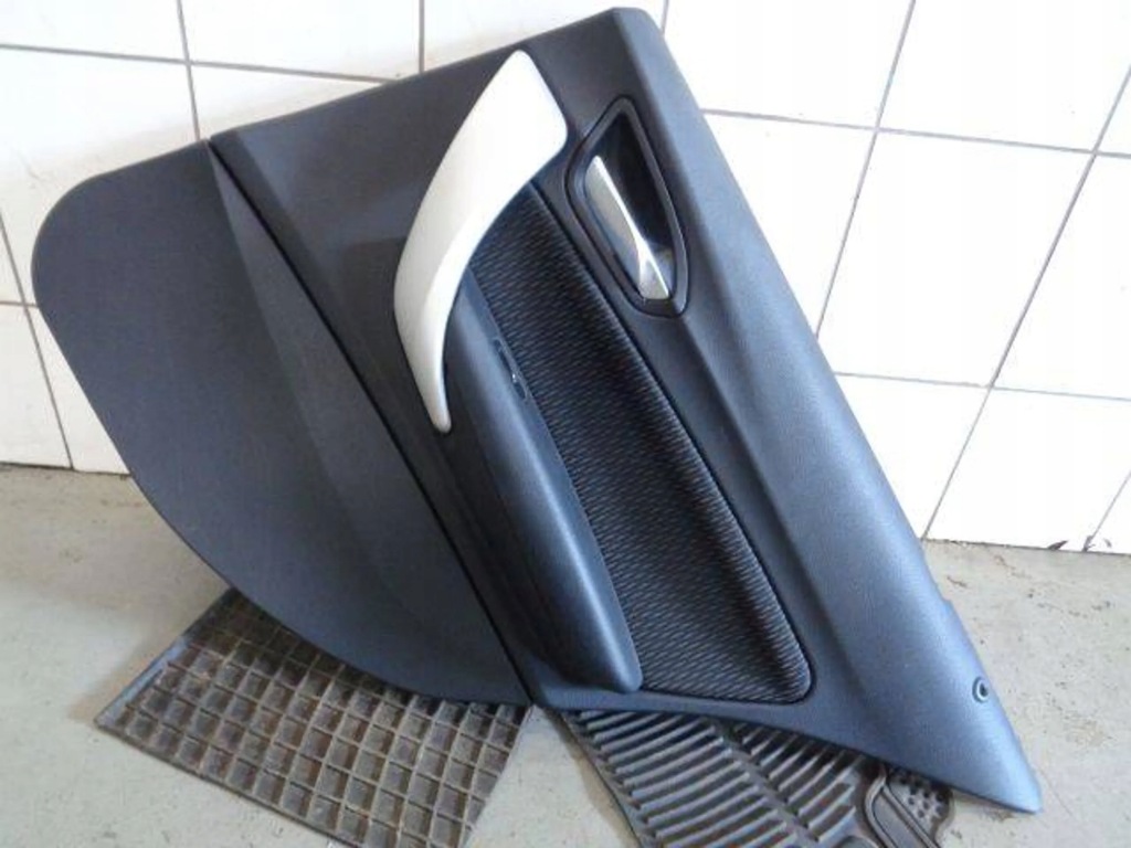 фото №1, Bmw 1 f20 13 обивка обшивка дверь правый задняя