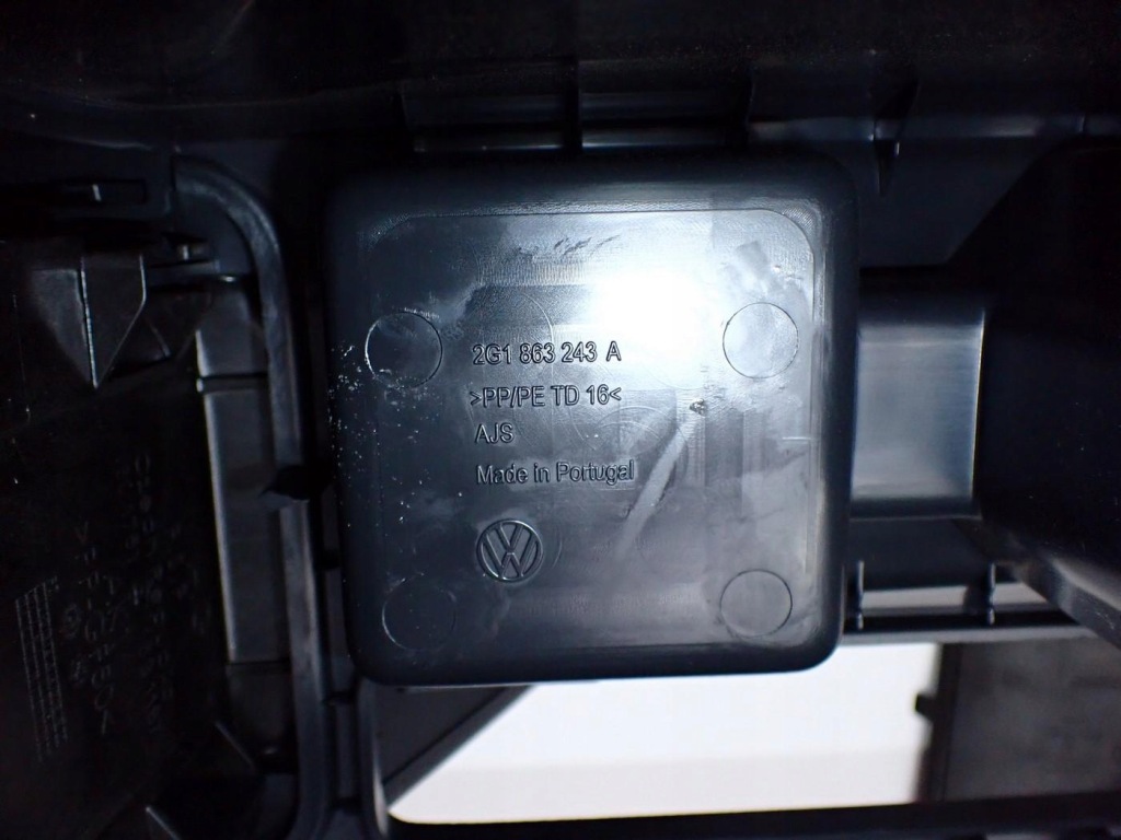 фото №11, Туннель подлокотник europa оригинал 2g1863045b 6f0864207d vw polo 2g vi 21r